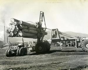 Log Stacker, P0U, P-10-34, L 8226