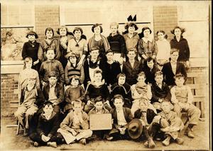 Irving School Fifth Grade Class, 1922-23