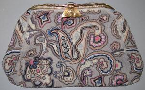 Primary view of object titled 'Purse'.